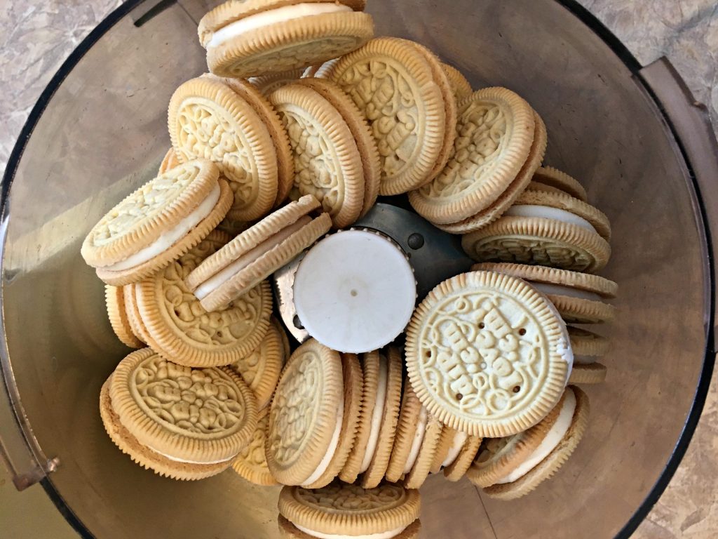 No-bake pumpkin spice cheesecake, cookies