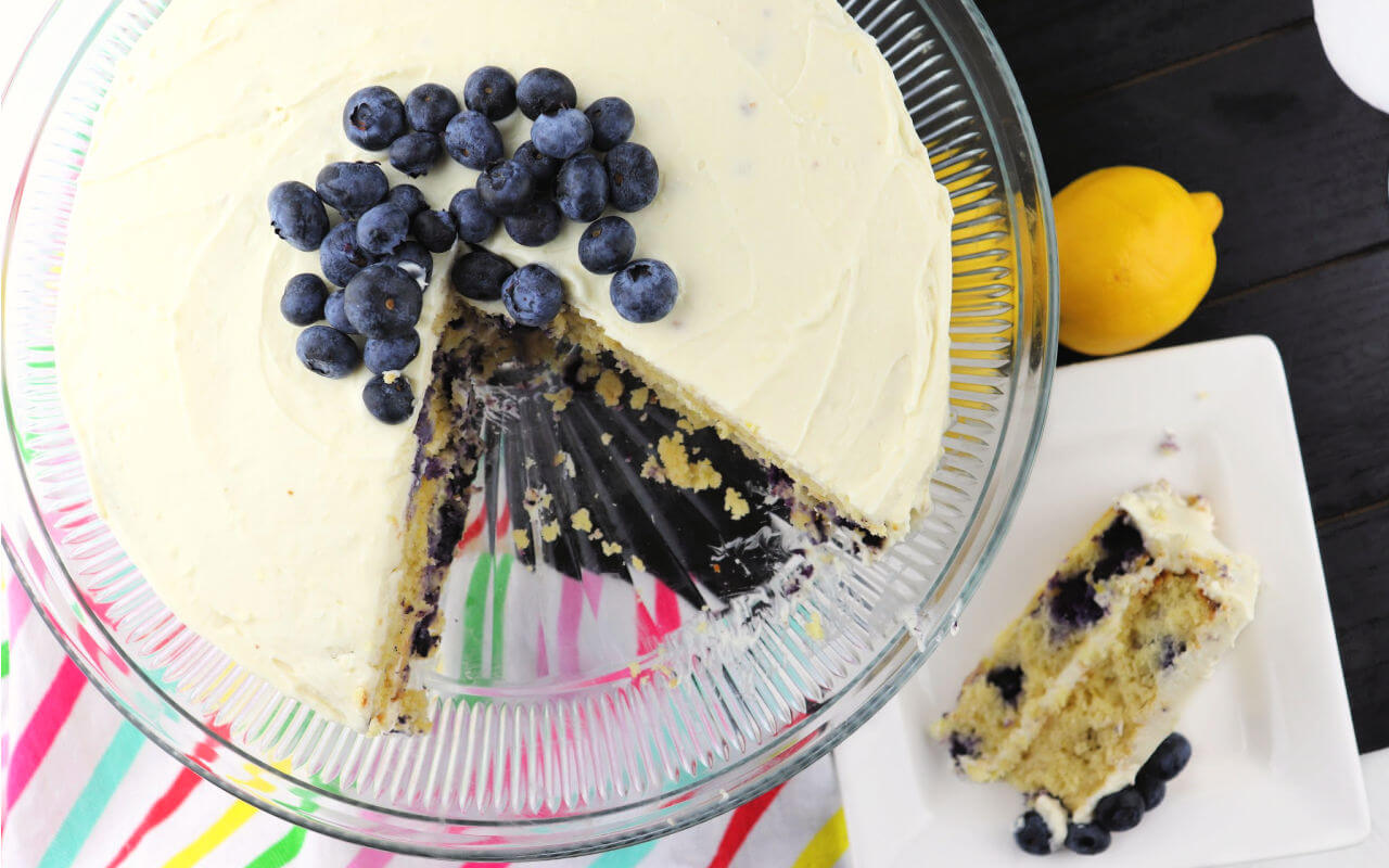 Delicious Low carb lemon blueberry cream cake is the perfect gluten-free sugar-free cake for a keto diet. #ketocake #lowcarbcake