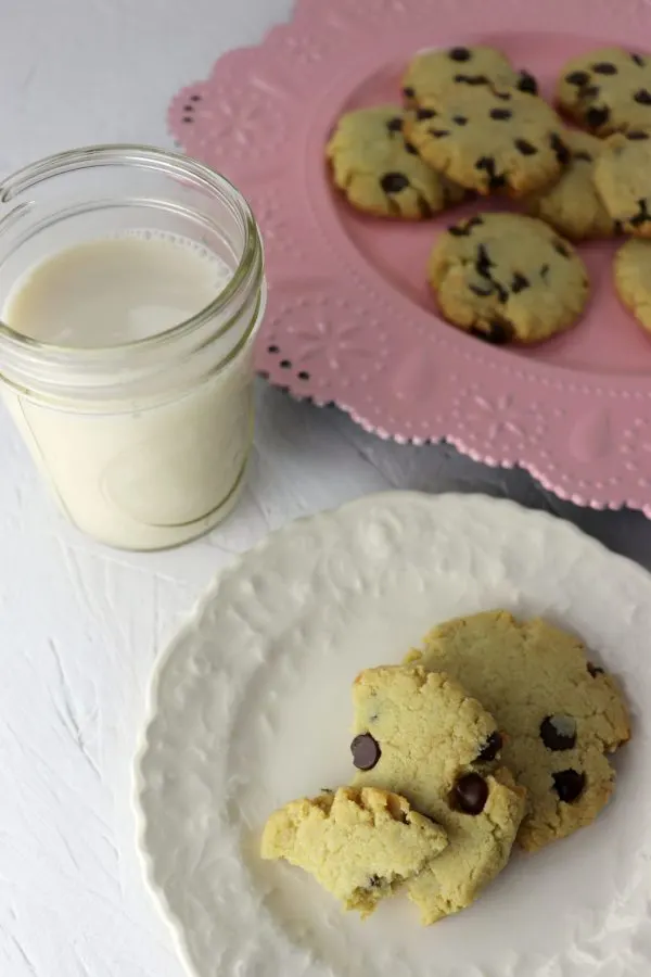 Best chewy keto chocolate chip cookies, plates and milk