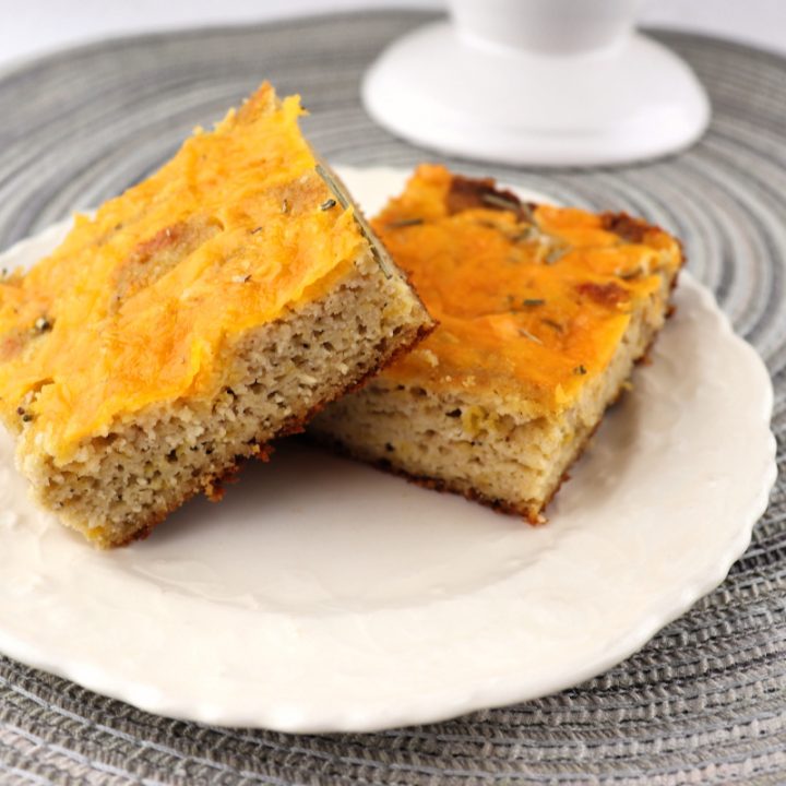Keto Cheddar Focaccia is the perfect low carb recipe alongside your favorite keto soup or salad. Craving bread? Try this and your keto diet will thank you. #ketobread #lowcarbbread