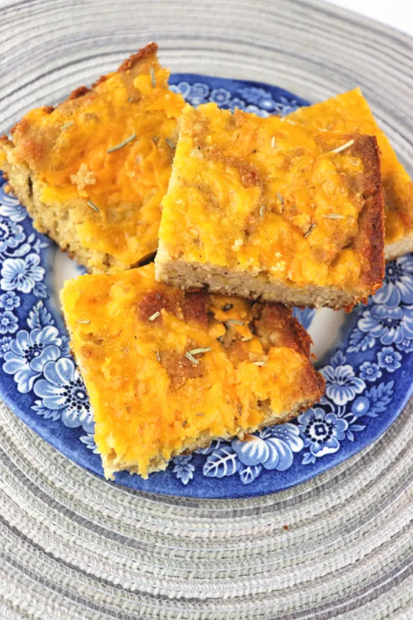 Keto cheddar focaccia, the perfect low carb bread to pair with keto soup or salad. #lowcarbrecipes #ketobread