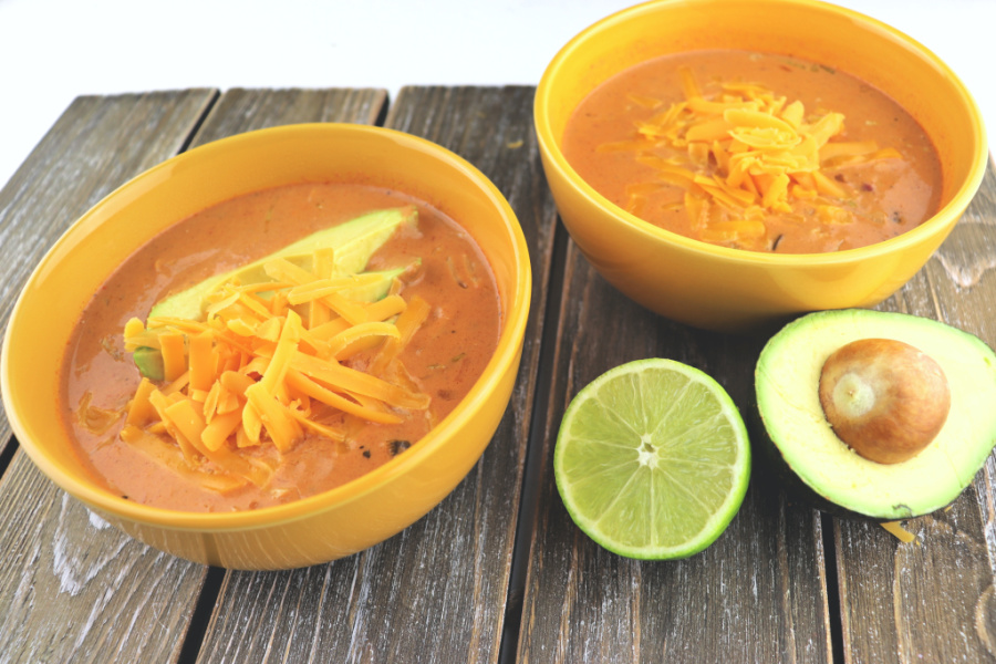Keto taco soup: delicious, gluten-free, low carb and a comfort taco in a bowl. #lowcarbtacos #ketodinners