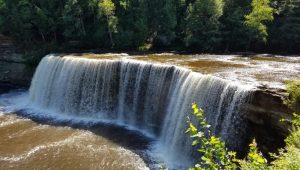 Tahquamenon Upper Falls, MinivanAdventures, Michigan #TahquamenonFallsStatePark #familytravel