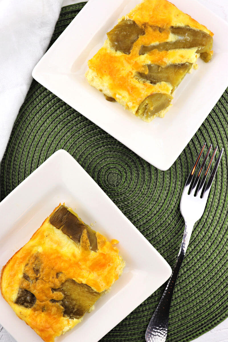 Chiles Rellenos Keto Breakfast Casserole is the perfect low carb brunch dish! Gluten-free with the unmistakeable taste of hatch green chilies and Monterey Jack and cheddar cheese. #ketorecipes #ketobrunch