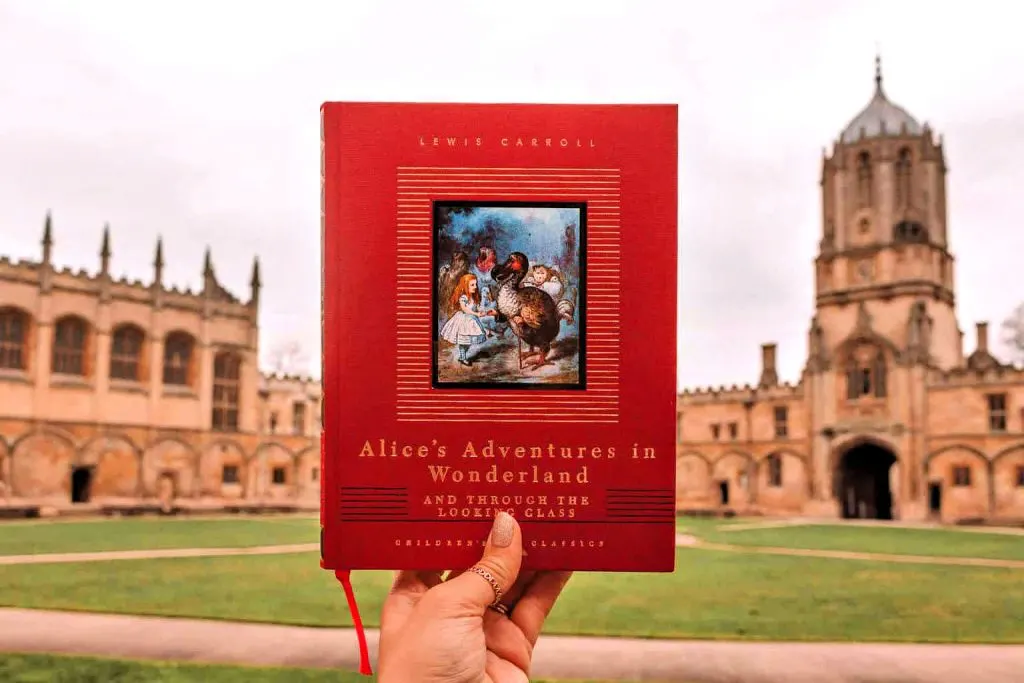 Alice in Wonderland in Oxford, middle grade books to inspire wanderlust #oxford #booklist #familytravel