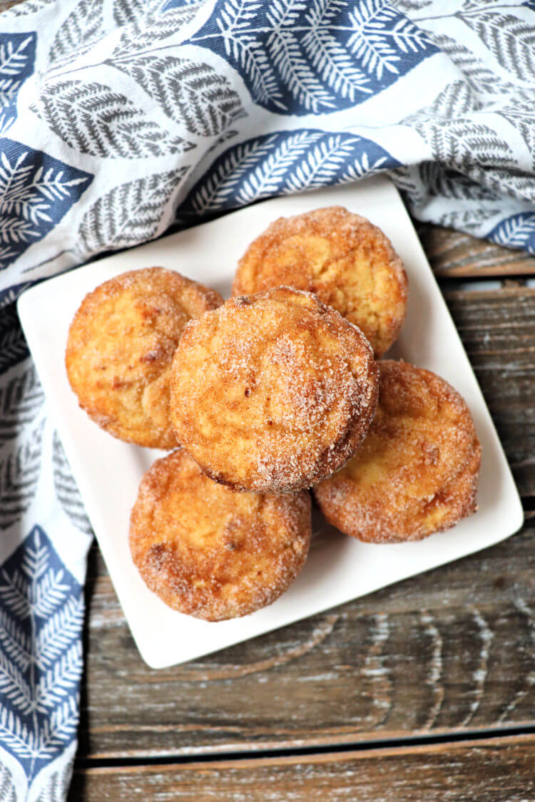 Keto snickerdoodles, in a muffin! Sugar-free and gluten-free, this is the perfect cinnamon low carb breakfast recipe. 