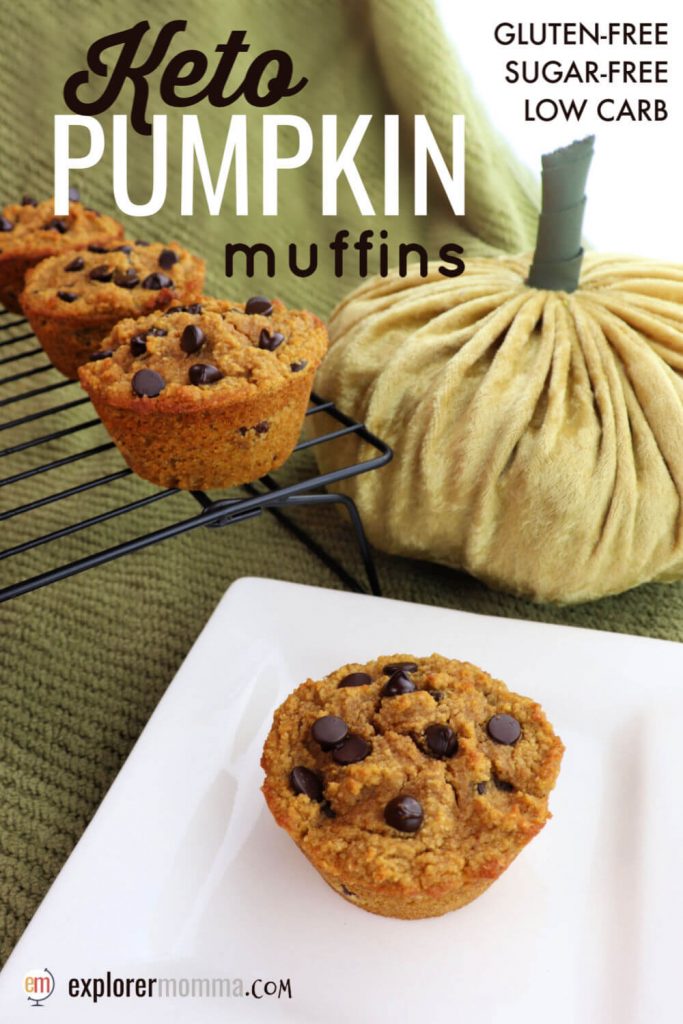Flavorful keto pumpkin muffins will get your taste buds ready for fall. A delicious low carb breakfast packed with pumpkin spice, cream cheese, and sugar-free chocolate chips. #ketobreakfast #lowcarbmuffins #ketorecipes