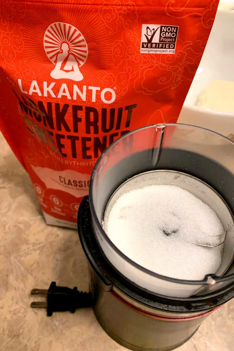 Sweetener to be ground in the coffee grinder