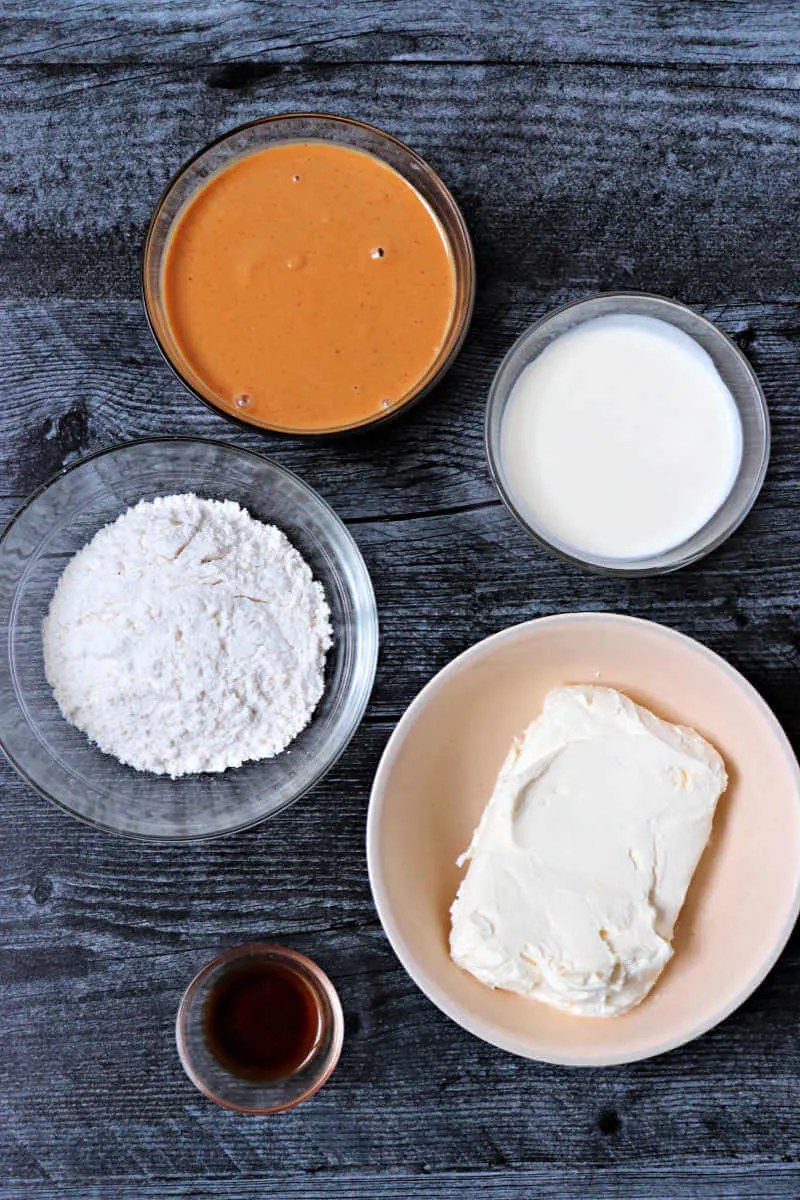 Creamy keto peanut butter frosting ingredients. #ketofrosting #ketorecipes #ketodesserts