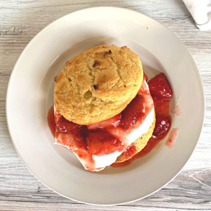 Keto strawberry shortcake is a delicious low carb summer dessert. Classic flavors a sugar-free gluten-free delicious. #ketodesserts #ketorecipes