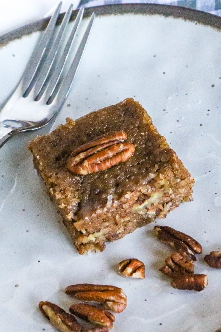 One keto pecan pie bar on a plate