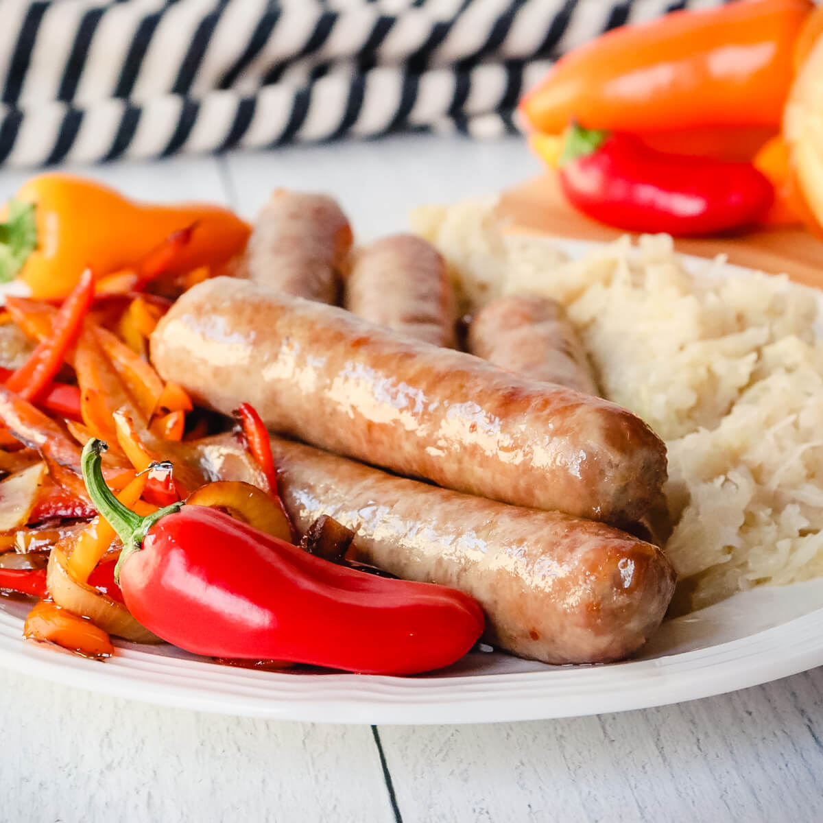 How Long do You Cook Johnsonville Brats in an Air Fryer: Easy Recipe