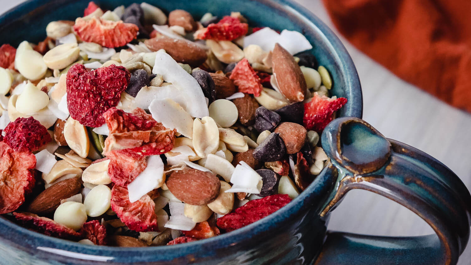 Easy Sweet Keto Trail Mix {Low Carb} Explorer Momma