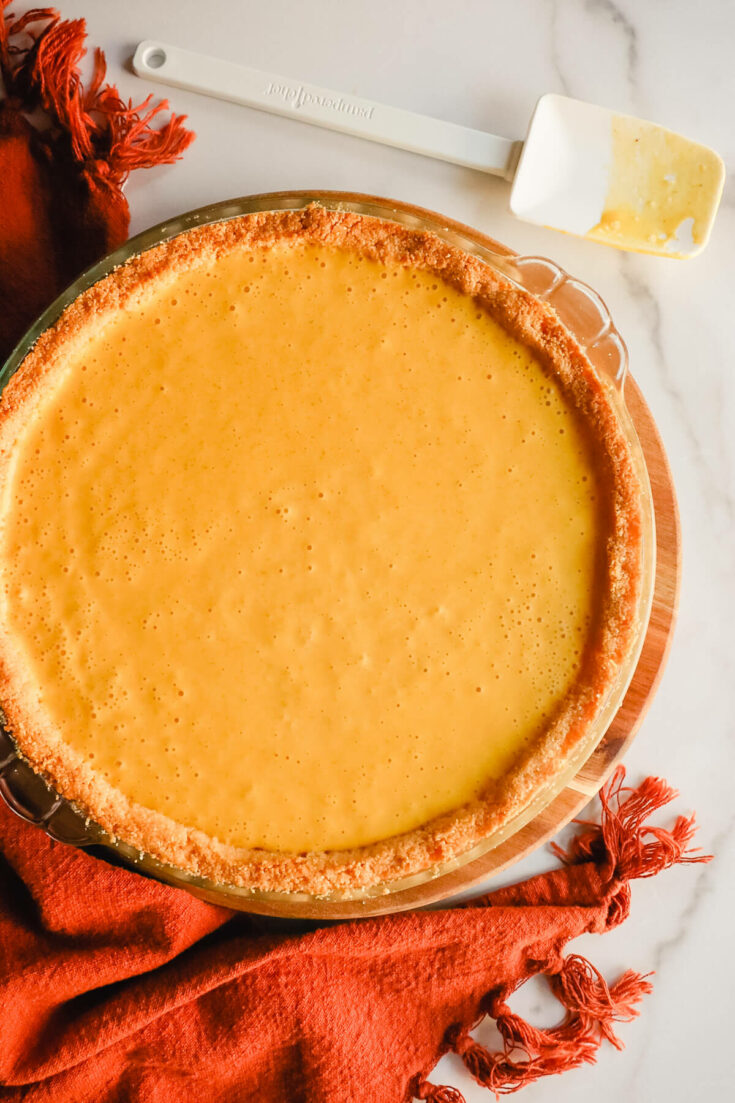 Pumpkin mixture in pie plate to bake