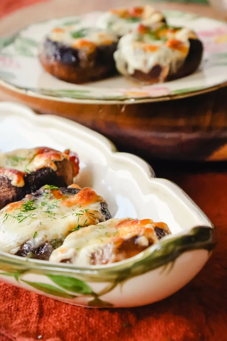Keto stuffed mushrooms on a plate