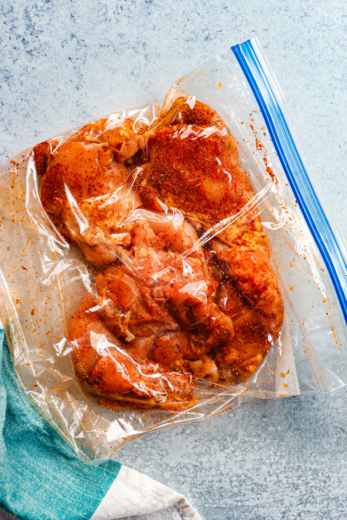 Zipper bag with chicken and spices