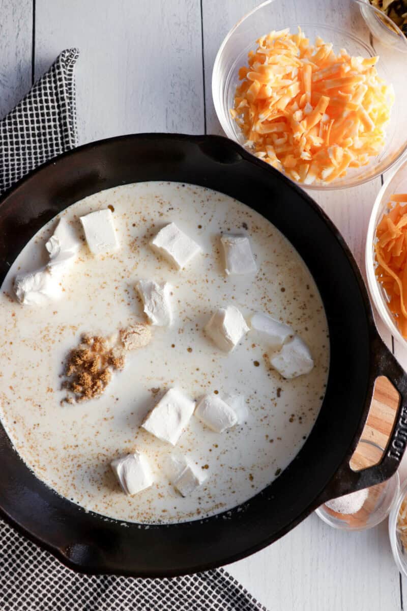 Easy Green Chile Queso {Keto & Low Carb} Dip Recipe