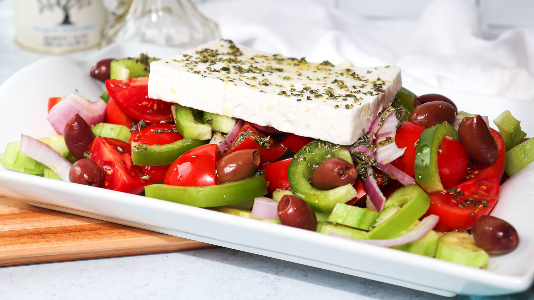 https://explorermomma.com/wp-content/uploads/2023/06/Low-carb-Greek-salad-43.jpg