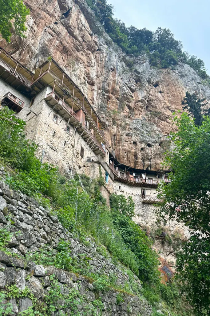 A view of the Prodromos Monastery on the side of the cliff on the Menalon Trail