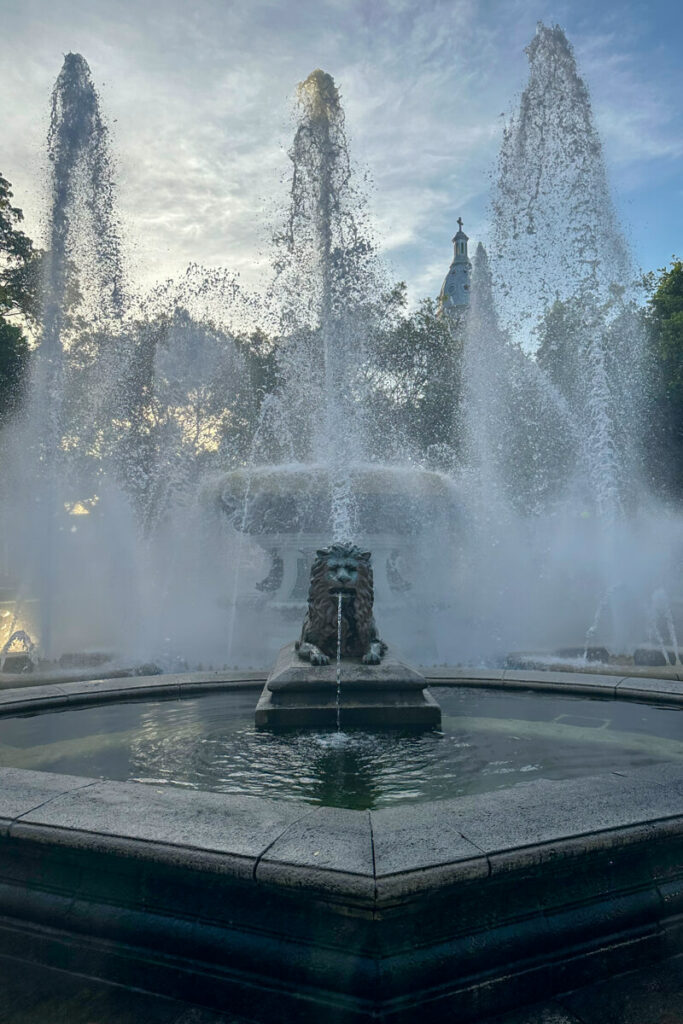 A close up view of the lion and Lion Fountain of Ponce